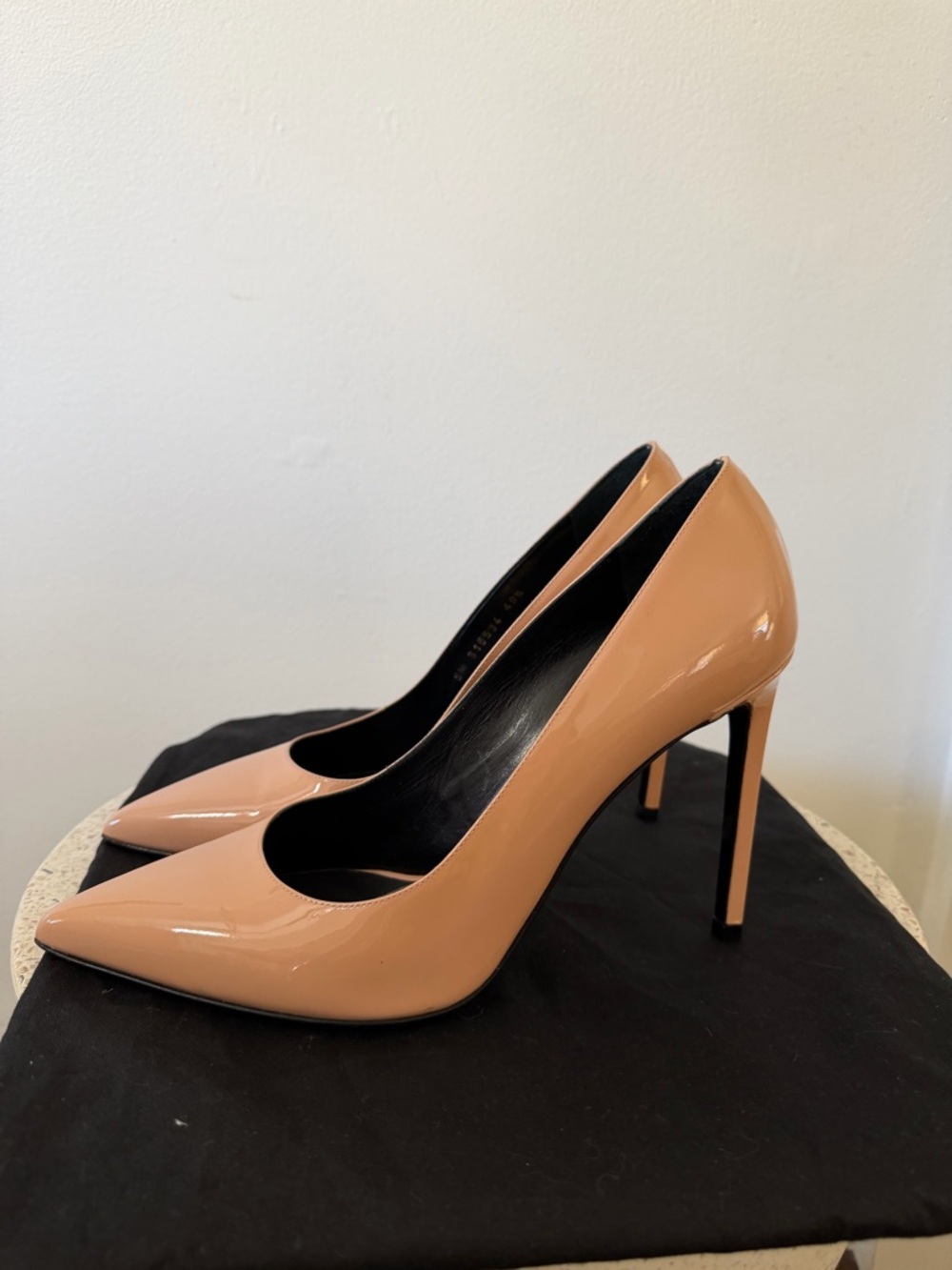 Saint Laurent Anja Stilletto Pump in patent leather - Picture 5 of 7